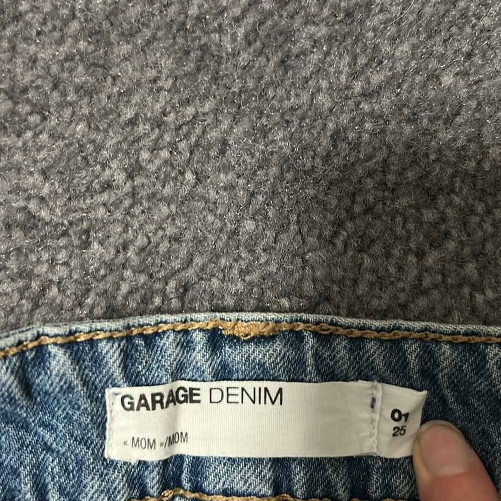 Garage Ripped Jean Shorts - Picture 3 of 3